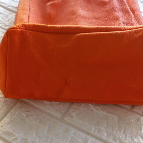 Tote bag new, genuine Italian leather, orange shoulder style
