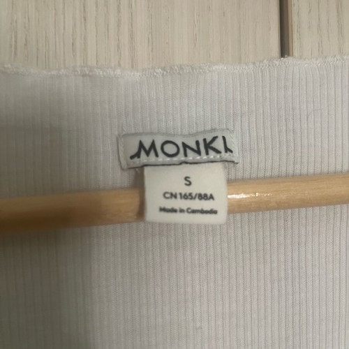 Monki white crop top used, adjustable front