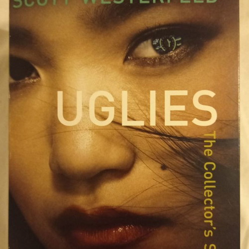 Scott Westerfeld Uglies 4 used books box set