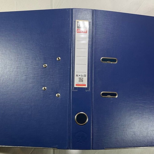 Set of 5 A4 Filing Binders Skag and Typotrust like new