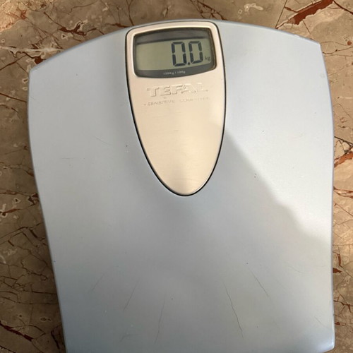 Tefal scale like new