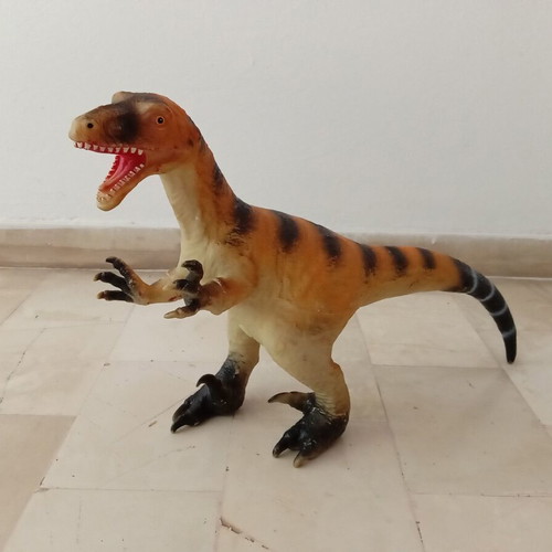 Tyrannosaurus toy like new, large size