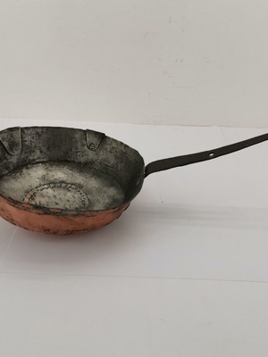Copper frying pan used, vintage 1920
