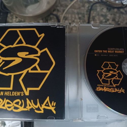Armand Van Heldens Sampleslaya CD like new, R&B / Soul