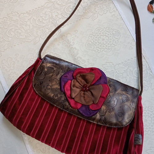 Marks & Spencer Per Una velvet handbag new, early 2000s