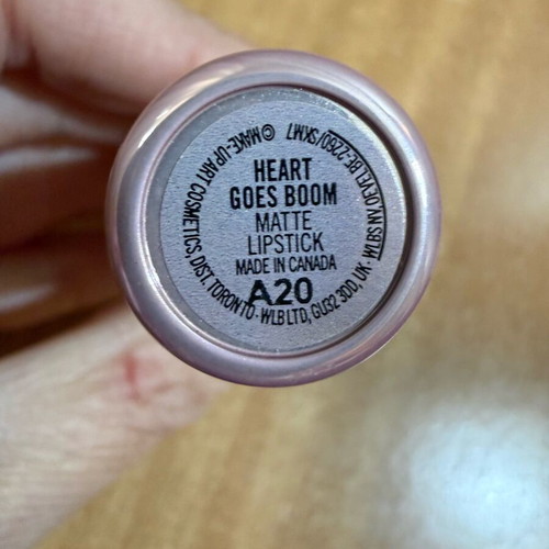 Mac Matte Lipstick in Heart Goes Boom shade like new