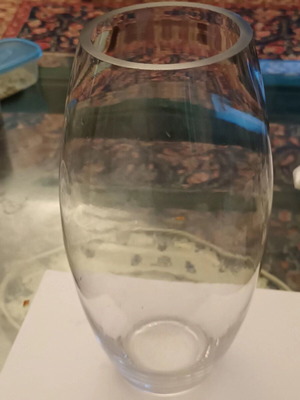 Large glass vase like new, height 30 cm