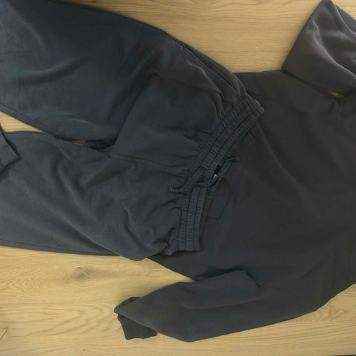 H&M men's grey medium relaxed fit hoodie like new