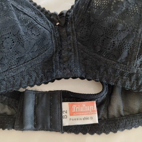 Triumph Vintage Lace Bra Size 70B New Black