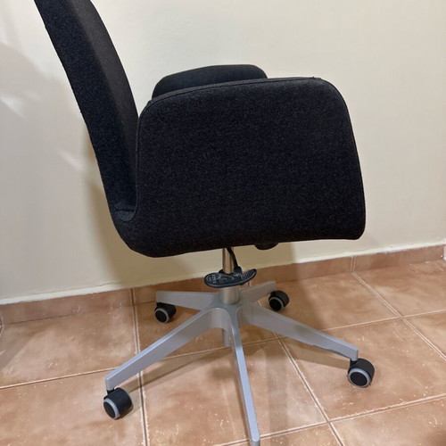 Chair with recline and height adjustment used