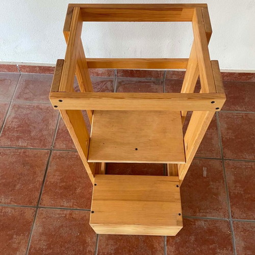 Learning tower Montessori made of solid wood like new