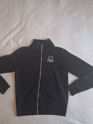 Benetton jacket XXL black used for kids