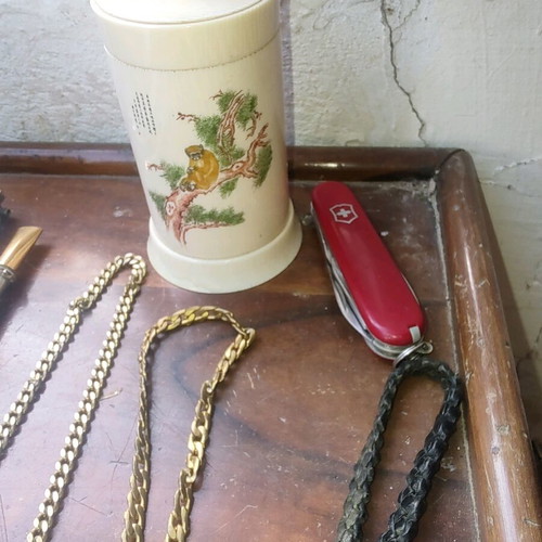 Collection of various antiques like new