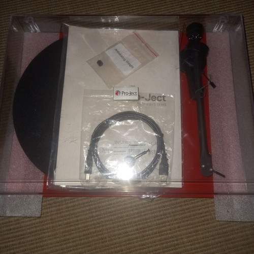 Pro-Ject Debut III phono USB 15V DC gloss red refurbished
