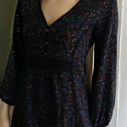 Attrattivo A-line dress like new, colorful size Medium