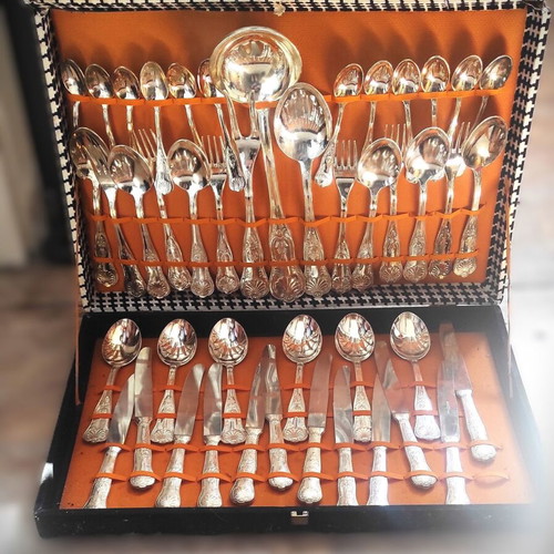 Cutlery set inox antiques like new, 45 pieces