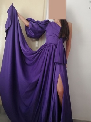 Actualee long purple evening dress XS with one shoulder and puff sleeve