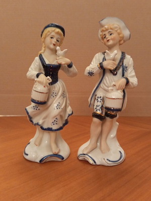 Vintage porcelain figurines couple Tajimi Pottery Japan