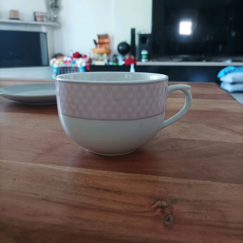 Tea cup set of 6 with teapot like new