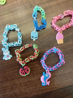 Set of handmade children's plexi flexi bracelets new, 5 designs