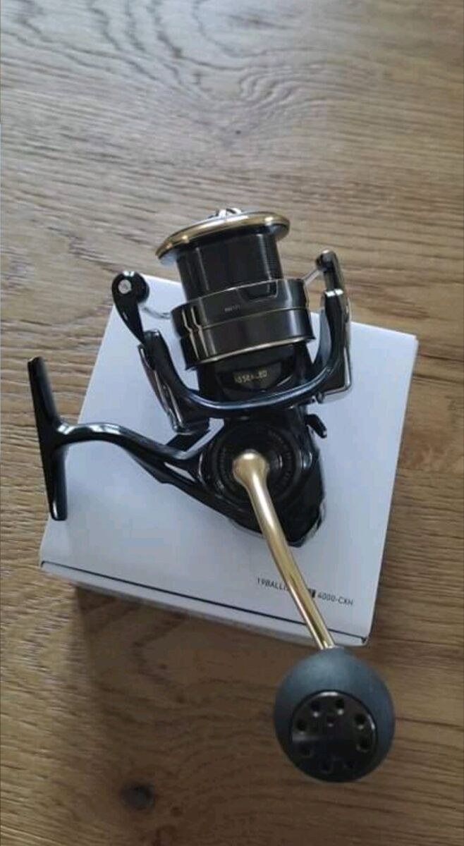 Daiwa 19 Ballistic LT 4000-CXH like new - € 200,00 - Vendora.cy