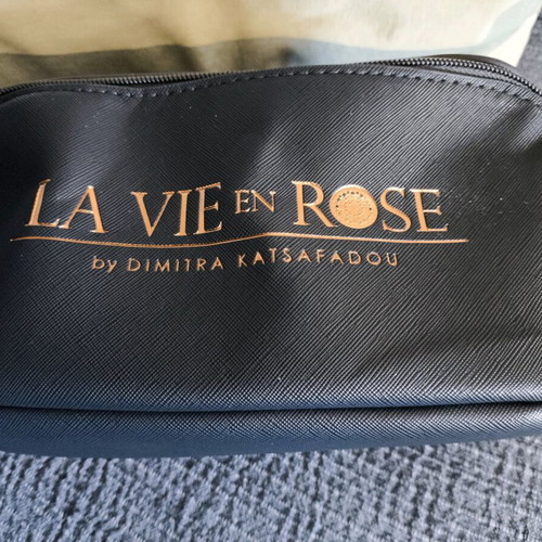 La Vie en Rose cosmetic case new