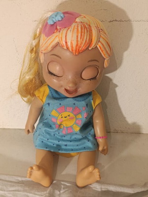 Hasbro Baby Alive Baby Grows Up interactive doll 35cm