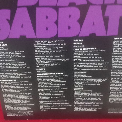 Black Sabbath Master of Reality vinyl record, metal