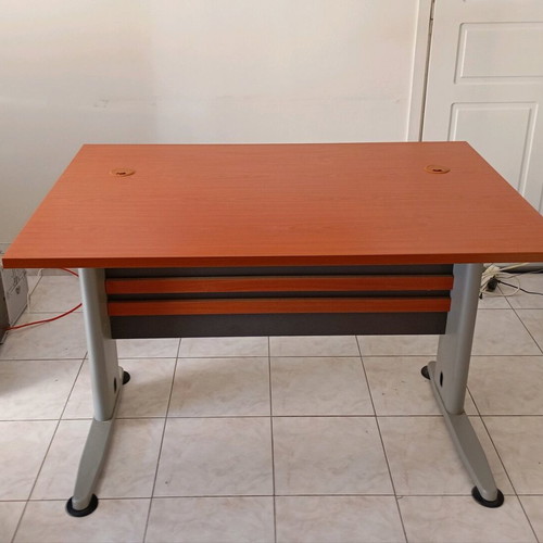 Design office desk like new 1.20 by 0.75 m