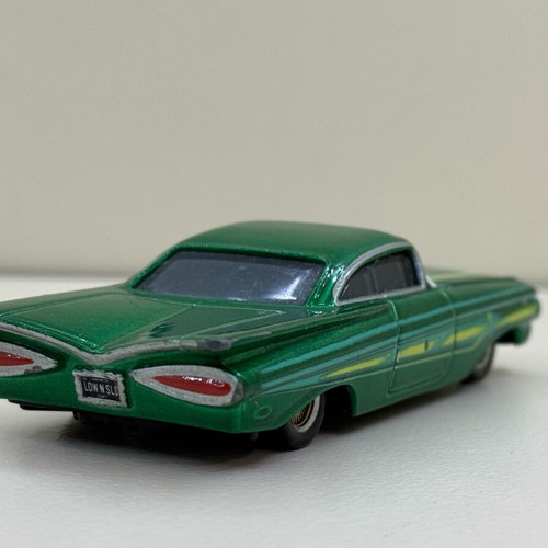 Chevrolet Impala TM 1:55 Disney Pixar Cars collectible toy car
