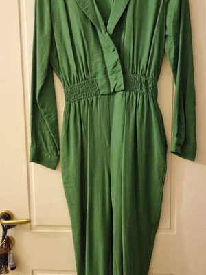 One-piece jumpsuit new, green, size L