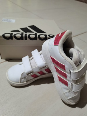Children's shoe used size 21