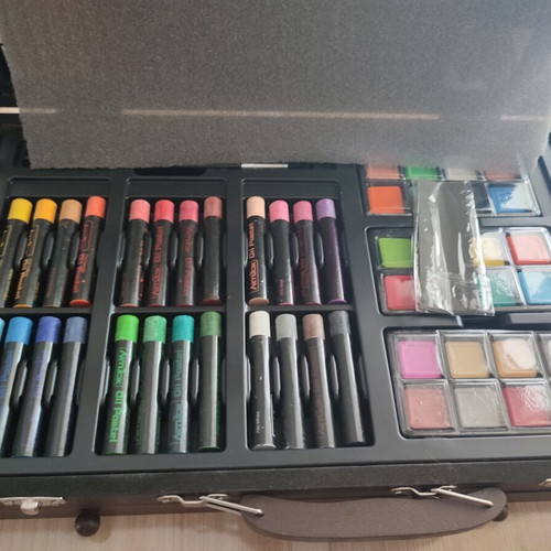 ArtiBox Deluxe Wooden Drawing Set 111 pieces new