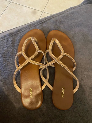 Σανδάλια Migato size 41 με χρυσά στρας σαν καινούργια