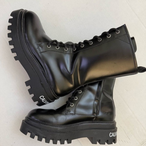 Calvin Klein Jeans boots No39 like new, black