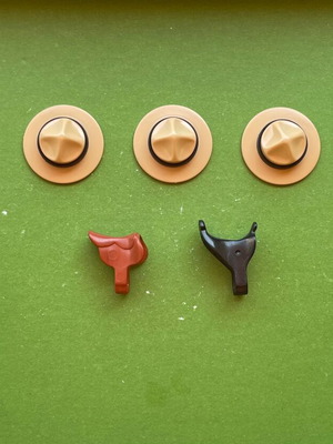 Playmobil Canadian Hats and Saddles new