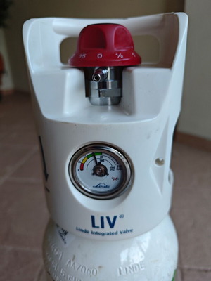 Oxygen Cylinder 5 Liters portable like new