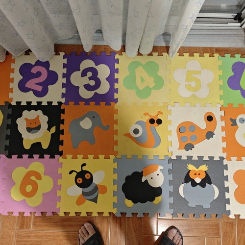 Children's floor puzzle from EVA foam with numbers and animals like new