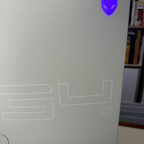 Dell Alienware 34” Ultra Wide Curved Monitor like new