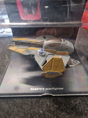 Star Wars Anakin's Starfighter in excellent condition