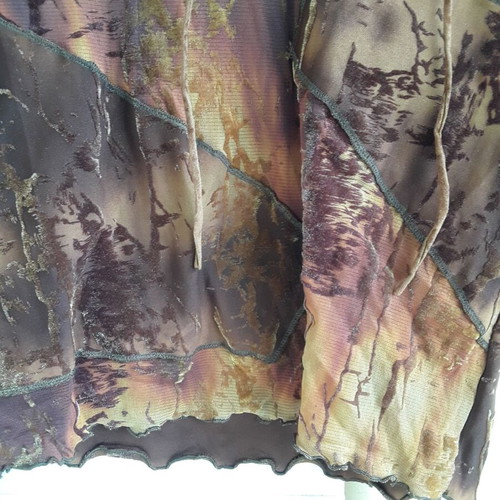 Vintage long-sleeve blouse like new with layers