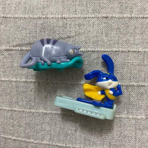 Kinder Secret Life of Pets figures like new