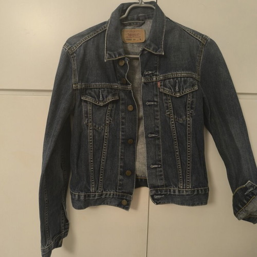 Levi's denim jacket, classic women's medium blue