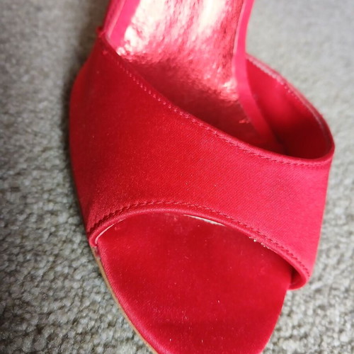 Red satin peep-toe stilettos size 37 like new