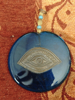 Eye decorative large used