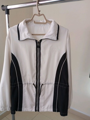 Γυναικείο ασπρόμαυρο jacket αντιανεμικό σαν καινούργιο