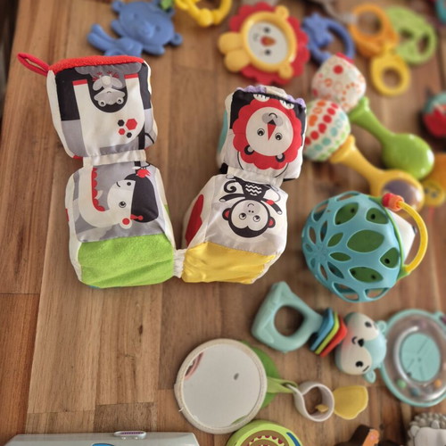 Baby toy set used, 30+ pieces with rattles and teethers