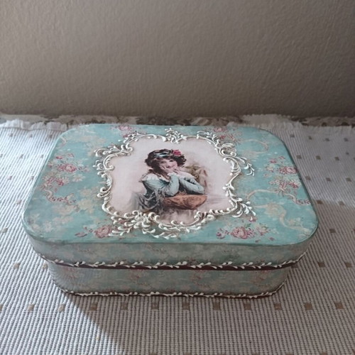 Handmade vintage province style box new, cardboard