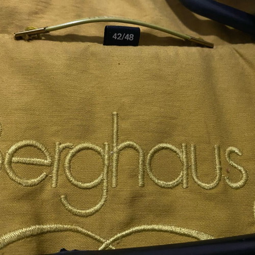 Berghaus trench coat mustard like new, size L, XL