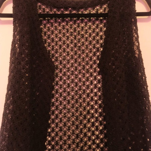 Knitted long sleeveless vest black like new, size S/M